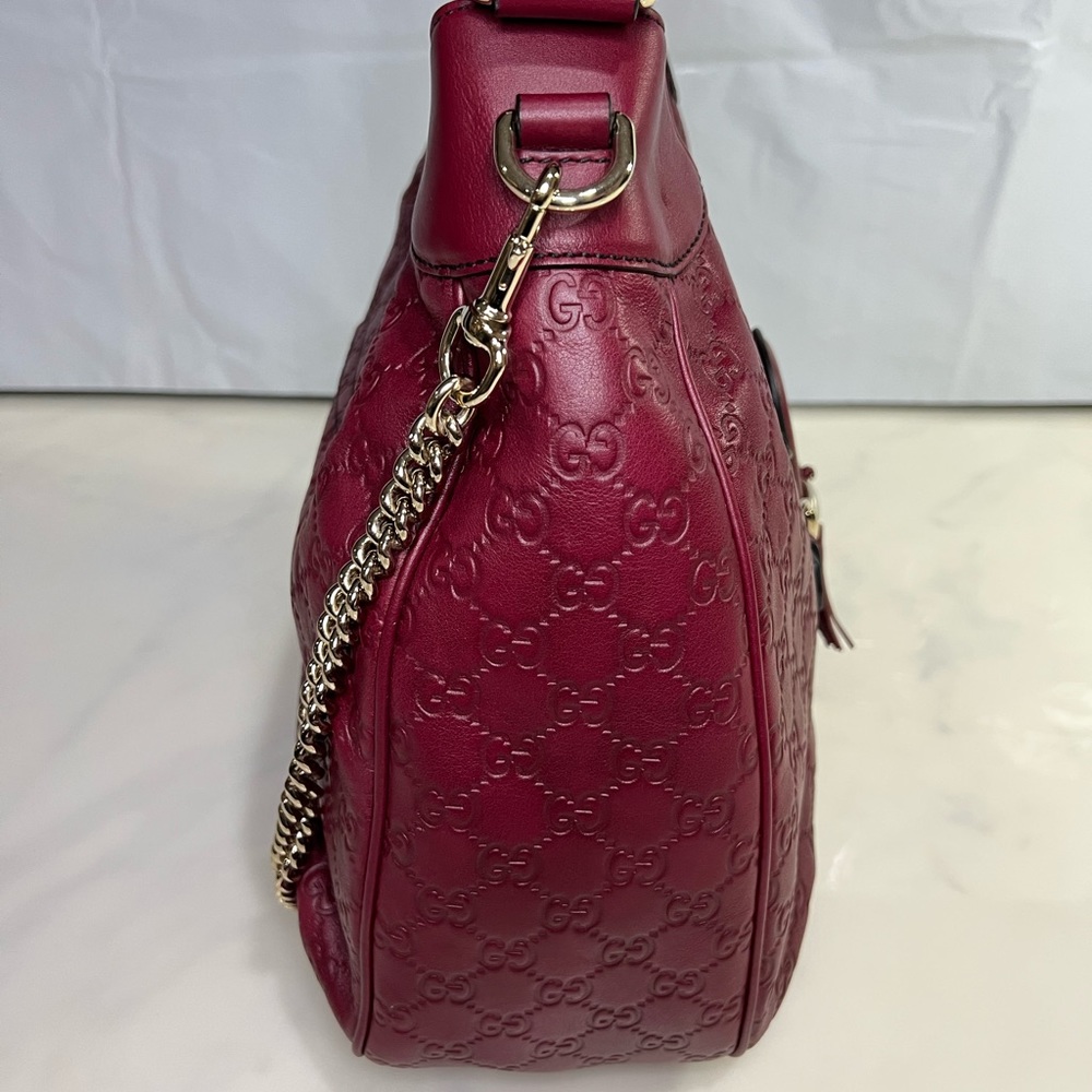 GUCCI Soft Guccissima Medium Emily Hobo Classic Ruby - Picture 11 of 14
